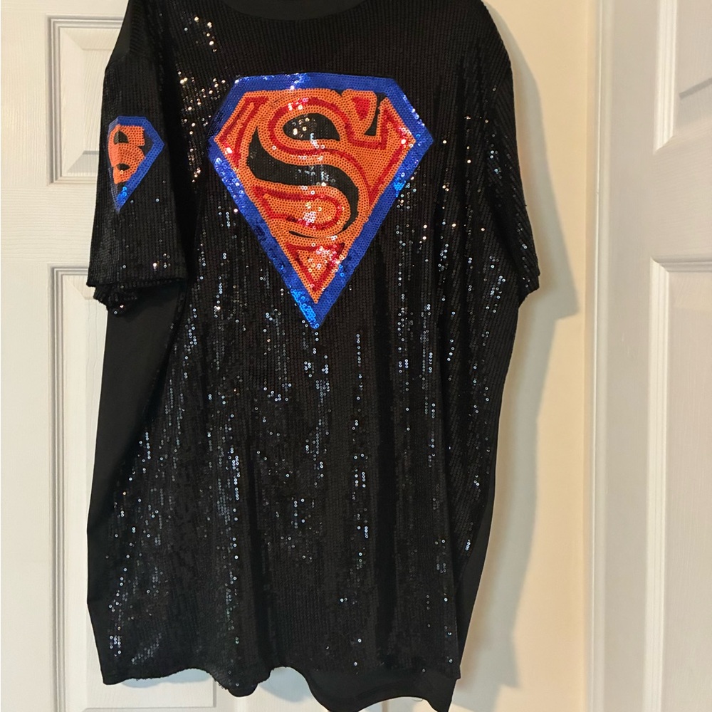 Black Sequin Superman Logo T-Shirt - Picture 3 of 4